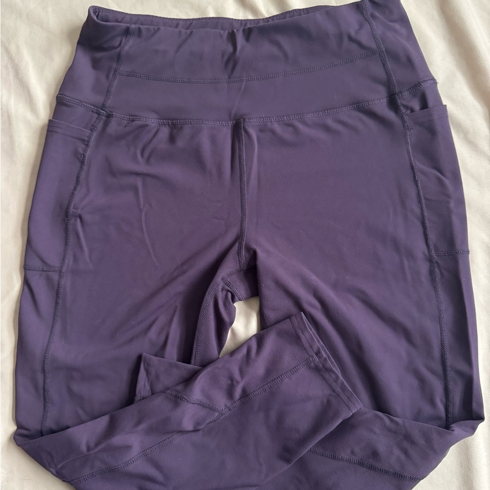 Skechers 7/8 Leggings in Deep Purple